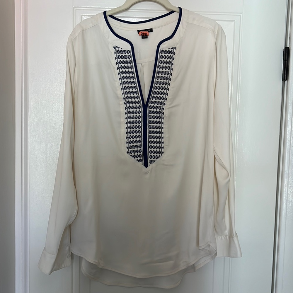 Ann Taylor ivory blouse with intricate blue embroidery